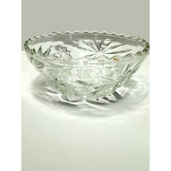 Vintage ANCHOR HOCKING Star Of David PRESCUT EAPC Glass SMALL Clear Serving Bowl - Picture 4 of 6